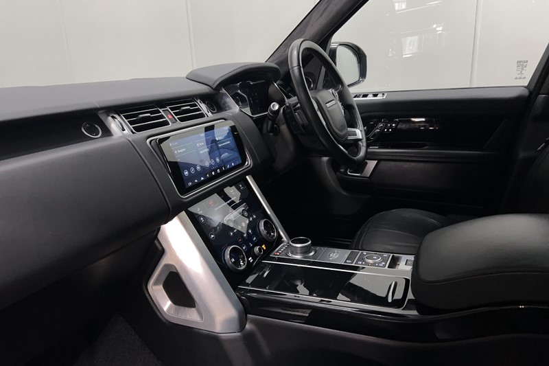 2021 (71) LAND ROVER RANGE ROVER 3.0 D300 Westminster Black 4dr Auto 5094732
