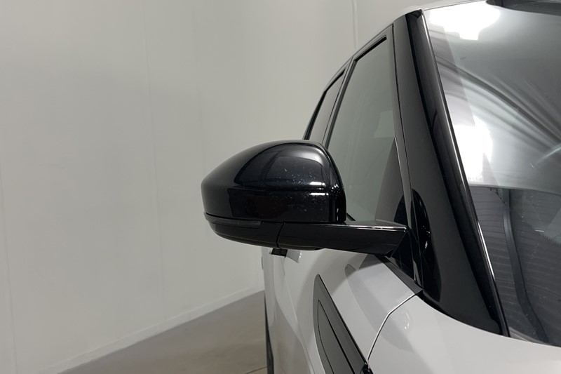 2023 (23) LAND ROVER RANGE ROVER EVOQUE 2.0 D200 Evoque Edition 5dr Auto 5107600