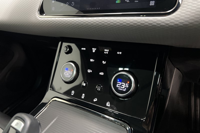 2023 (23) LAND ROVER RANGE ROVER EVOQUE 2.0 D200 Evoque Edition 5dr Auto 5107574