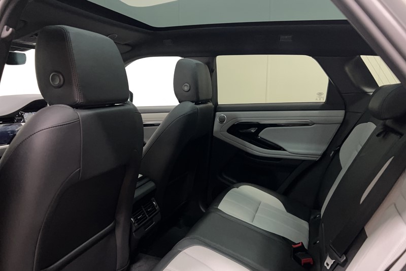 2023 (23) LAND ROVER RANGE ROVER EVOQUE 2.0 D200 Evoque Edition 5dr Auto 5107587