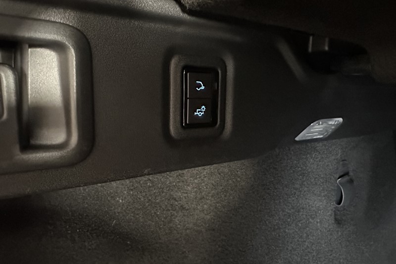 2022 (72) JAGUAR F-PACE 2.0 P400e R-Dynamic S 5dr Auto AWD 5132900