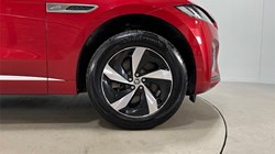 2022 (72) JAGUAR F-PACE 2.0 P400e R-Dynamic S 5dr Auto AWD 5132863