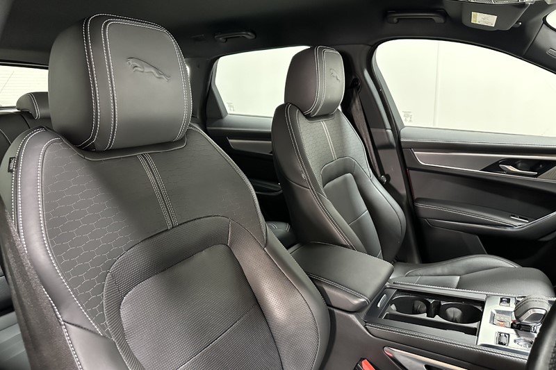 2022 (72) JAGUAR F-PACE 2.0 P400e R-Dynamic S 5dr Auto AWD 5132874