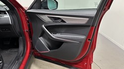 2022 (72) JAGUAR F-PACE 2.0 P400e R-Dynamic S 5dr Auto AWD 5132868