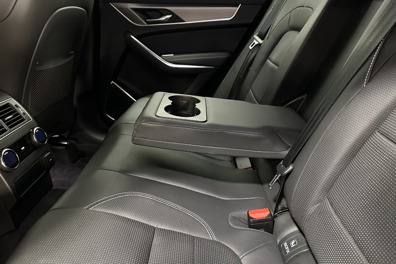 2022 (72) JAGUAR F-PACE 2.0 P400e R-Dynamic S 5dr Auto AWD 5132894