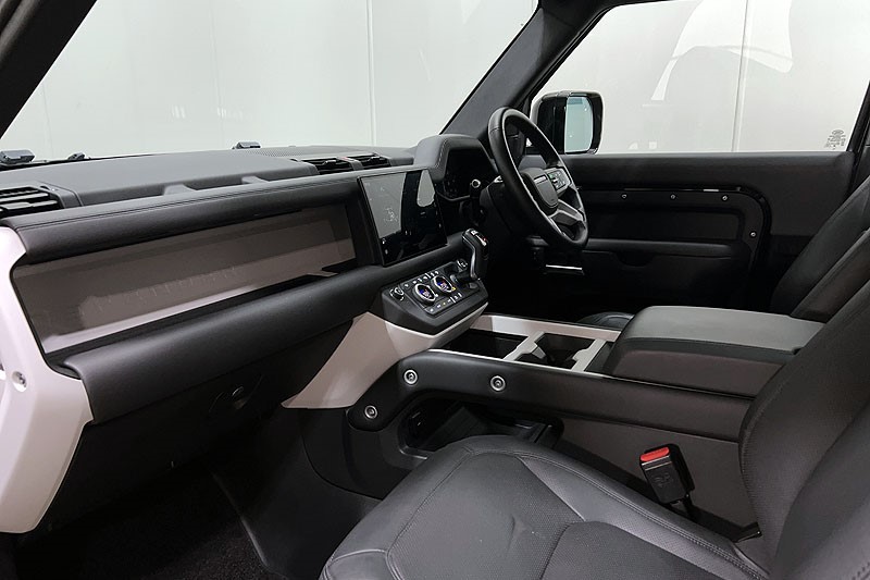 2024 (24) LAND ROVER DEFENDER 3.0 D350 X-Dynamic HSE 90 3dr Auto 5124761