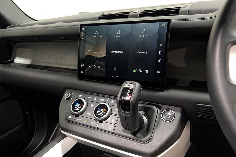 2024 (24) LAND ROVER DEFENDER 3.0 D350 X-Dynamic HSE 90 3dr Auto 5124747