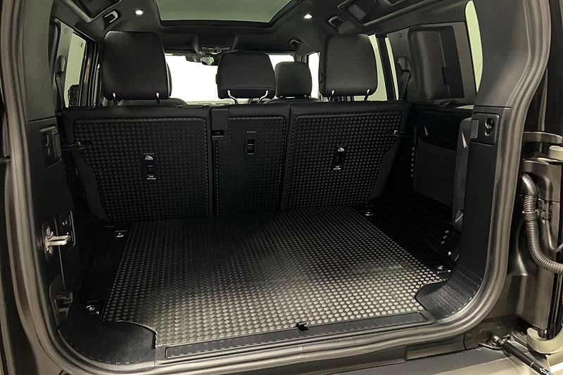 2025 (25) LAND ROVER DEFENDER 3.0 D350 X-Dynamic SE 110 5dr Auto 5118736