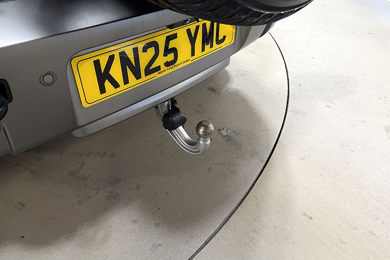 2025 (25) LAND ROVER DEFENDER 3.0 D350 X-Dynamic SE 110 5dr Auto 5118737