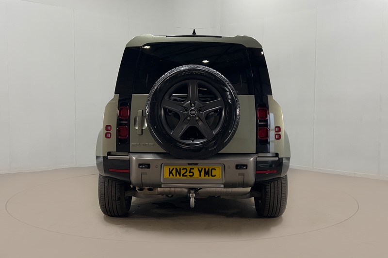 2025 (25) LAND ROVER DEFENDER 3.0 D350 X-Dynamic SE 110 5dr Auto 5118694