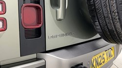 2025 (25) LAND ROVER DEFENDER 3.0 D350 X-Dynamic SE 110 5dr Auto 5118740