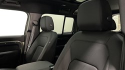 2025 (25) LAND ROVER DEFENDER 3.0 D350 X-Dynamic SE 110 5dr Auto 5118729