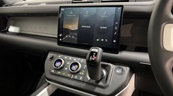 2025 (25) LAND ROVER DEFENDER 3.0 D350 X-Dynamic SE 110 5dr Auto 5118713