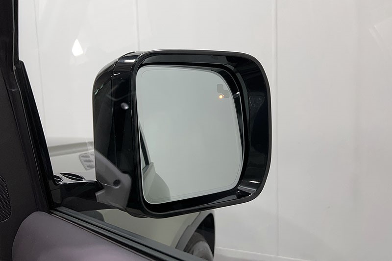 2025 (25) LAND ROVER DEFENDER 3.0 D350 X-Dynamic SE 110 5dr Auto 5118704