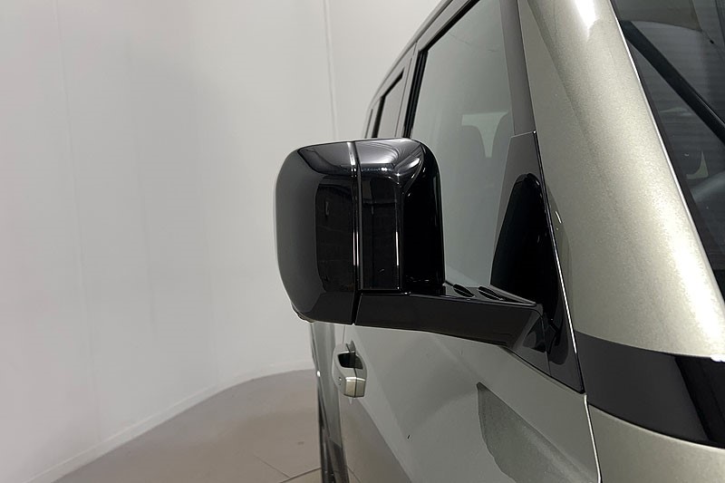 2025 (25) LAND ROVER DEFENDER 3.0 D350 X-Dynamic SE 110 5dr Auto 5118743