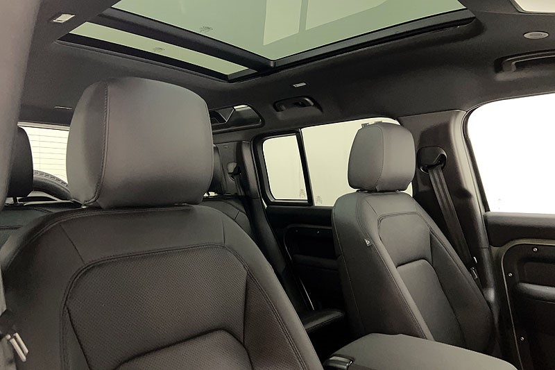 2025 (25) LAND ROVER DEFENDER 3.0 D350 X-Dynamic SE 110 5dr Auto 5118707