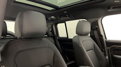 2025 (25) LAND ROVER DEFENDER 3.0 D350 X-Dynamic SE 110 5dr Auto 5118707