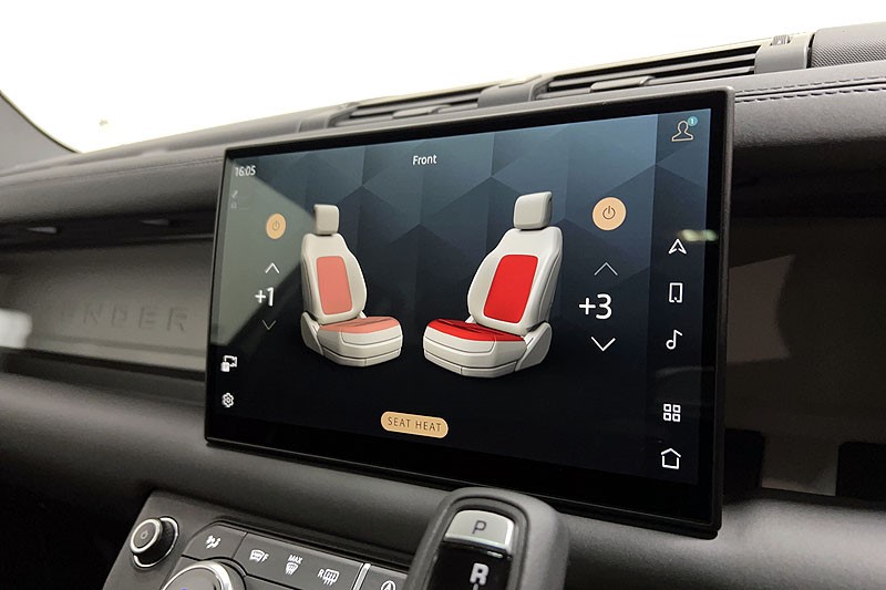 2025 (25) LAND ROVER DEFENDER 3.0 D350 X-Dynamic SE 110 5dr Auto 5118725