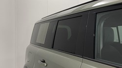 2025 (25) LAND ROVER DEFENDER 3.0 D350 X-Dynamic SE 110 5dr Auto 5118741