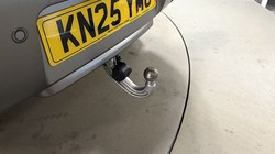 2025 (25) LAND ROVER DEFENDER 3.0 D350 X-Dynamic SE 110 5dr Auto 5118738