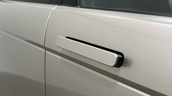 2021 (70) LAND ROVER RANGE ROVER EVOQUE 2.0 D200 R-Dynamic SE 5dr Auto 5092150