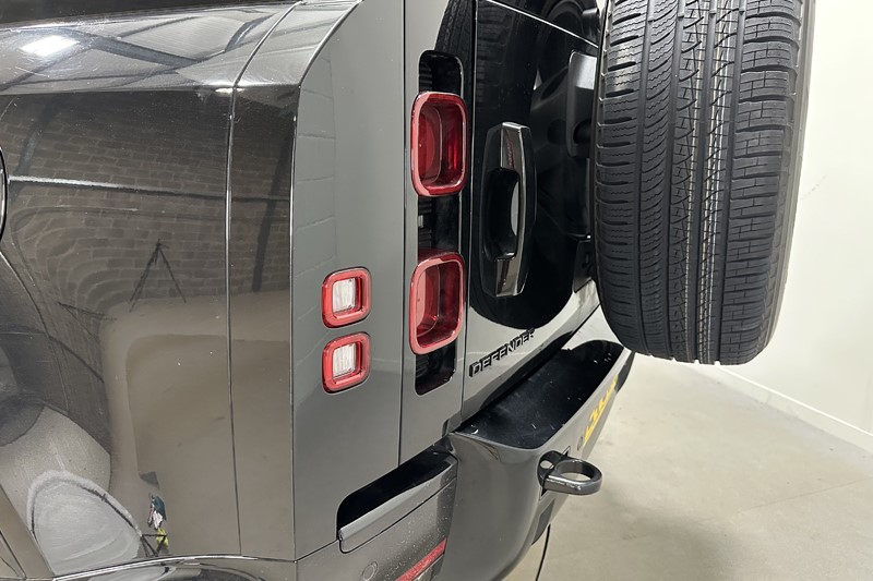 2024 (24) LAND ROVER DEFENDER 2.0 P400e X-Dynamic HSE 110 5dr Auto 5117206