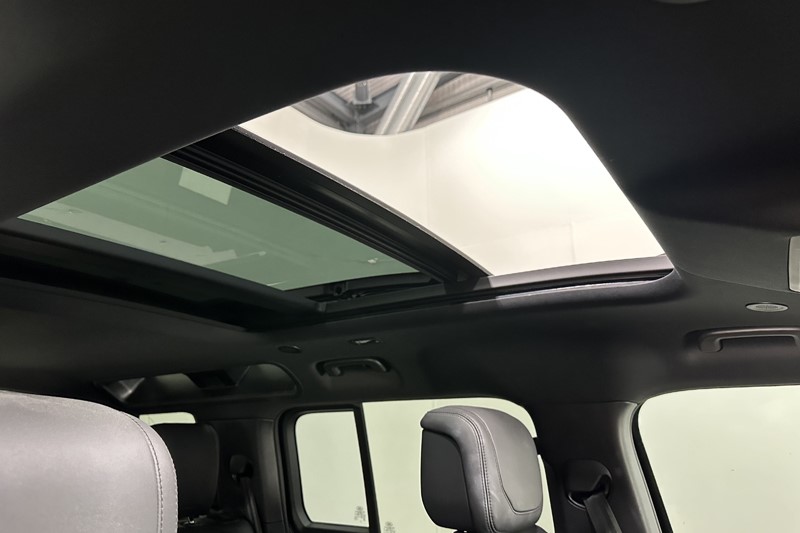 2024 (24) LAND ROVER DEFENDER 2.0 P400e X-Dynamic HSE 110 5dr Auto 5117182