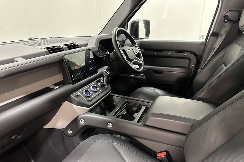 2024 (24) LAND ROVER DEFENDER 2.0 P400e X-Dynamic HSE 110 5dr Auto 5117197