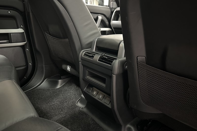 2024 (24) LAND ROVER DEFENDER 2.0 P400e X-Dynamic HSE 110 5dr Auto 5117175