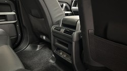 2024 (24) LAND ROVER DEFENDER 2.0 P400e X-Dynamic HSE 110 5dr Auto 5117175