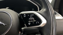 2022 (22) JAGUAR F-PACE 3.0 D300 R-Dynamic SE 5dr Auto AWD 5092578