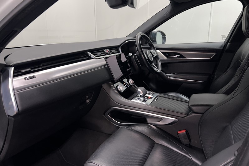 2022 (22) JAGUAR F-PACE 3.0 D300 R-Dynamic SE 5dr Auto AWD 5092592