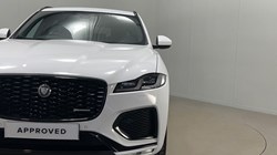 2022 (22) JAGUAR F-PACE 3.0 D300 R-Dynamic SE 5dr Auto AWD 5092612