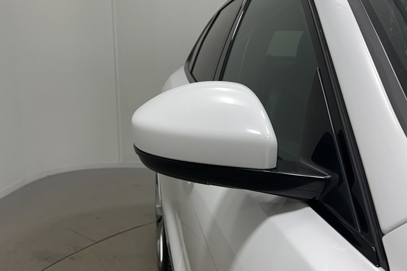 2022 (22) JAGUAR F-PACE 3.0 D300 R-Dynamic SE 5dr Auto AWD 5092608