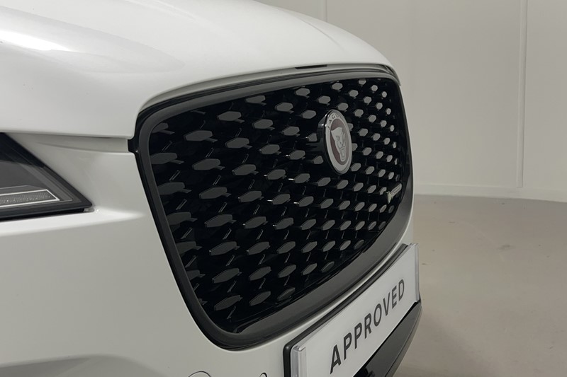 2022 (22) JAGUAR F-PACE 3.0 D300 R-Dynamic SE 5dr Auto AWD 5092611