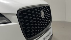 2022 (22) JAGUAR F-PACE 3.0 D300 R-Dynamic SE 5dr Auto AWD 5092611