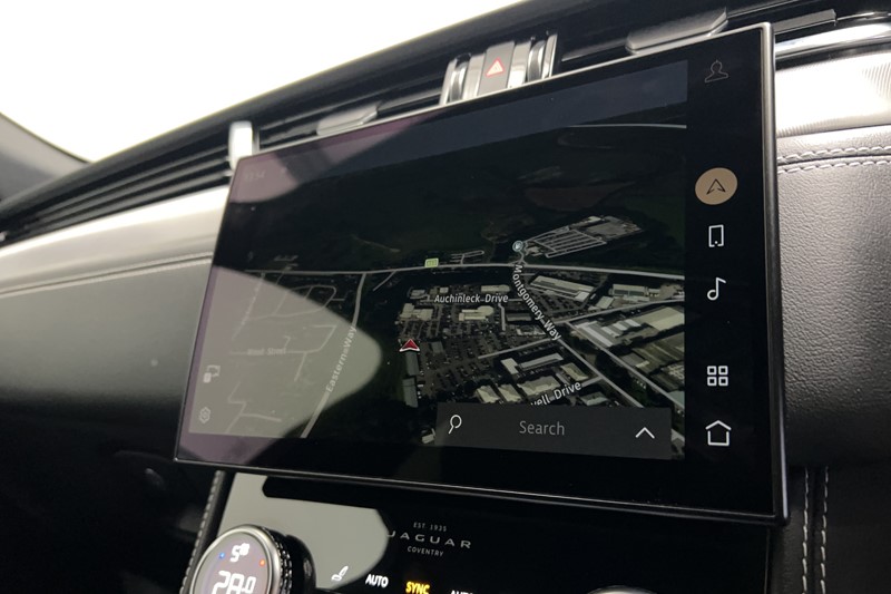 2022 (22) JAGUAR F-PACE 3.0 D300 R-Dynamic SE 5dr Auto AWD 5092586