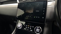 2022 (22) JAGUAR F-PACE 3.0 D300 R-Dynamic SE 5dr Auto AWD 5092582