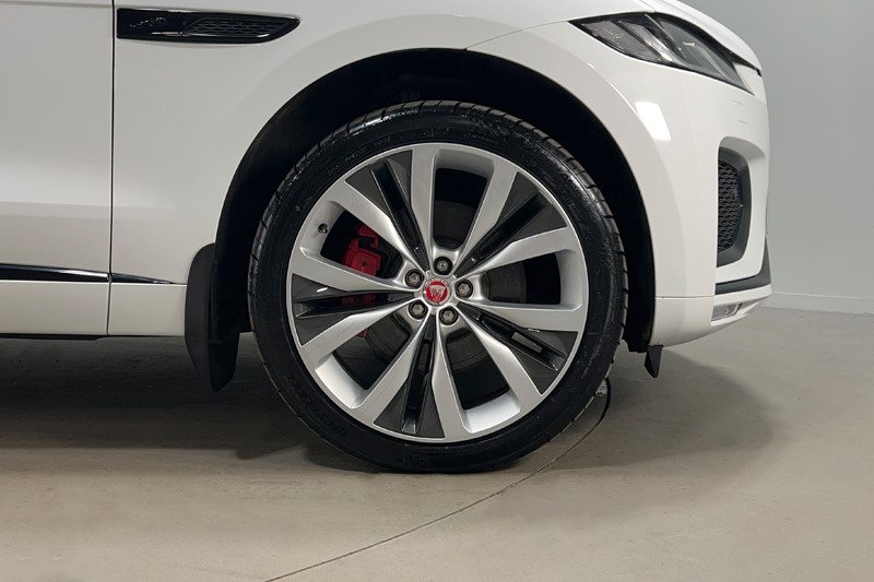 2022 (22) JAGUAR F-PACE 3.0 D300 R-Dynamic SE 5dr Auto AWD 5092566