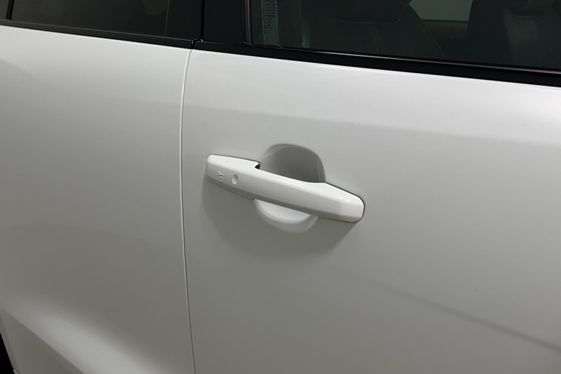 2022 (22) JAGUAR F-PACE 3.0 D300 R-Dynamic SE 5dr Auto AWD 5092607