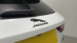 2022 (22) JAGUAR F-PACE 3.0 D300 R-Dynamic SE 5dr Auto AWD 5092604