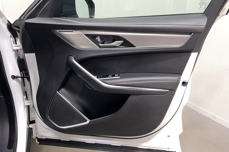 2022 (22) JAGUAR F-PACE 3.0 D300 R-Dynamic SE 5dr Auto AWD 5092571