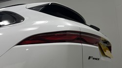 2022 (22) JAGUAR F-PACE 3.0 D300 R-Dynamic SE 5dr Auto AWD 5092600