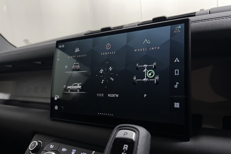 2025 (25) LAND ROVER COMMERCIAL DEFENDER 3.0 D250 Hard Top S Auto [3 Seat] 5092496