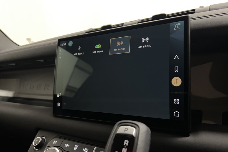 2025 (25) LAND ROVER COMMERCIAL DEFENDER 3.0 D250 Hard Top S Auto [3 Seat] 5092500