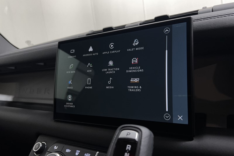 2025 (25) LAND ROVER COMMERCIAL DEFENDER 3.0 D250 Hard Top S Auto [3 Seat] 5092502