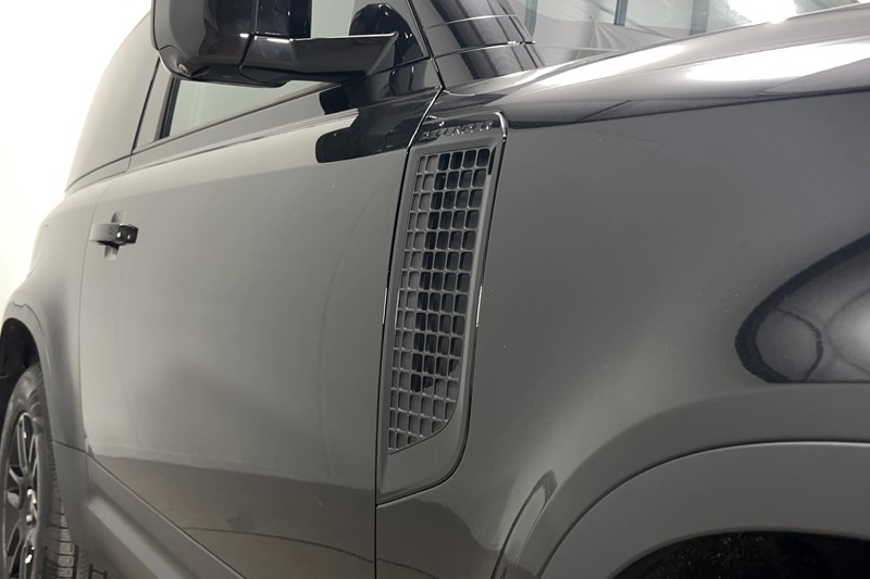 2025 (25) LAND ROVER COMMERCIAL DEFENDER 3.0 D250 Hard Top S Auto [3 Seat] 5092514