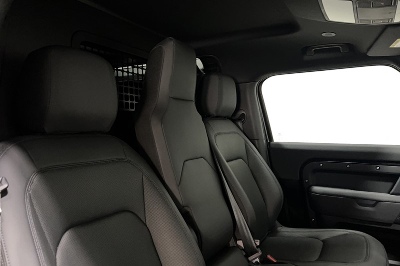 2025 (25) LAND ROVER COMMERCIAL DEFENDER 3.0 D250 Hard Top S Auto [3 Seat] 5092485