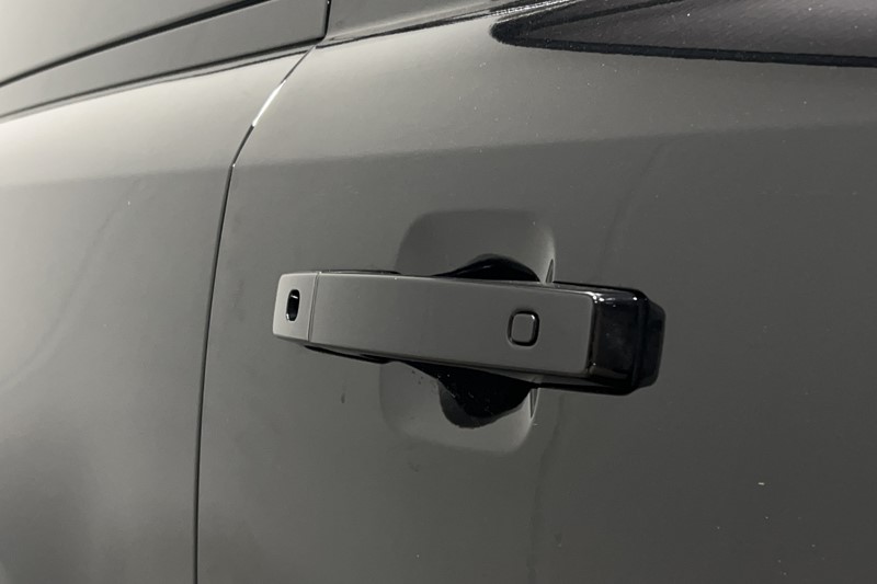 2025 (25) LAND ROVER COMMERCIAL DEFENDER 3.0 D250 Hard Top S Auto [3 Seat] 5092512