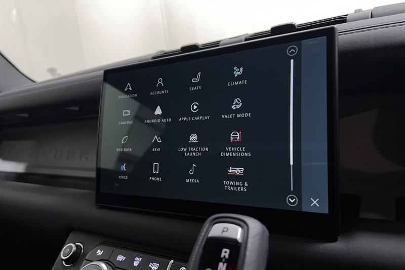 2025 (25) LAND ROVER COMMERCIAL DEFENDER 3.0 D250 Hard Top S Auto [3 Seat] 5092501